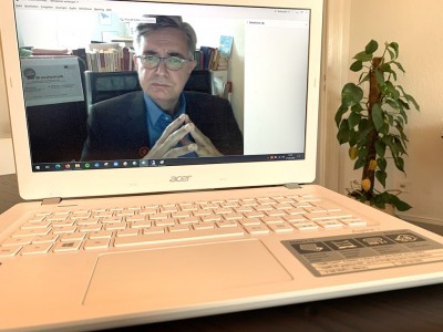 Prof. Buller beim virtuellen Toxic Lunch