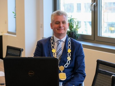 Prof. Hafer bei der digitalen Immatrikulationsfeier