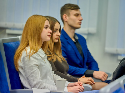 Ukraine Digital: Zeugnisübergabe in Kyiv