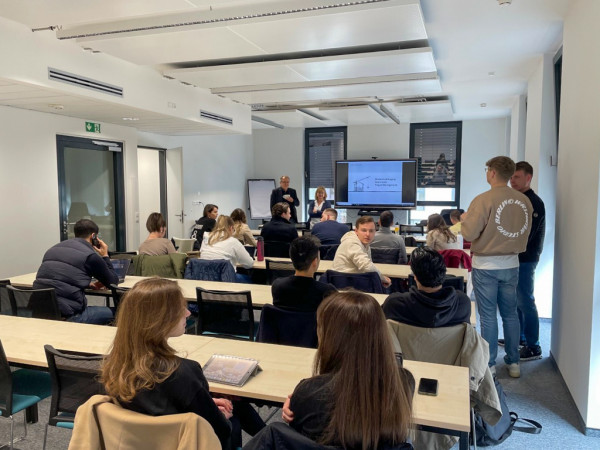 Erste Vorlesung in Adlershof